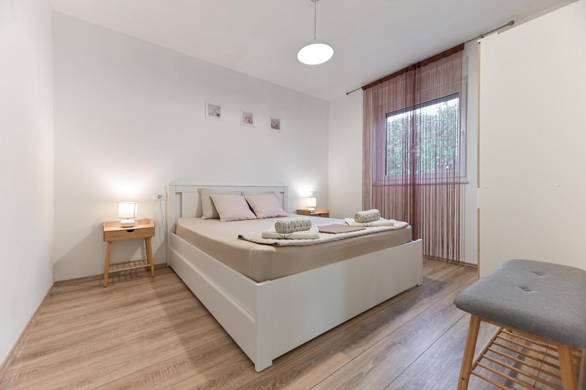 Galovac  Holiday Home Aprilis With Pool, Jacuzzi And Sauna מראה חיצוני תמונה