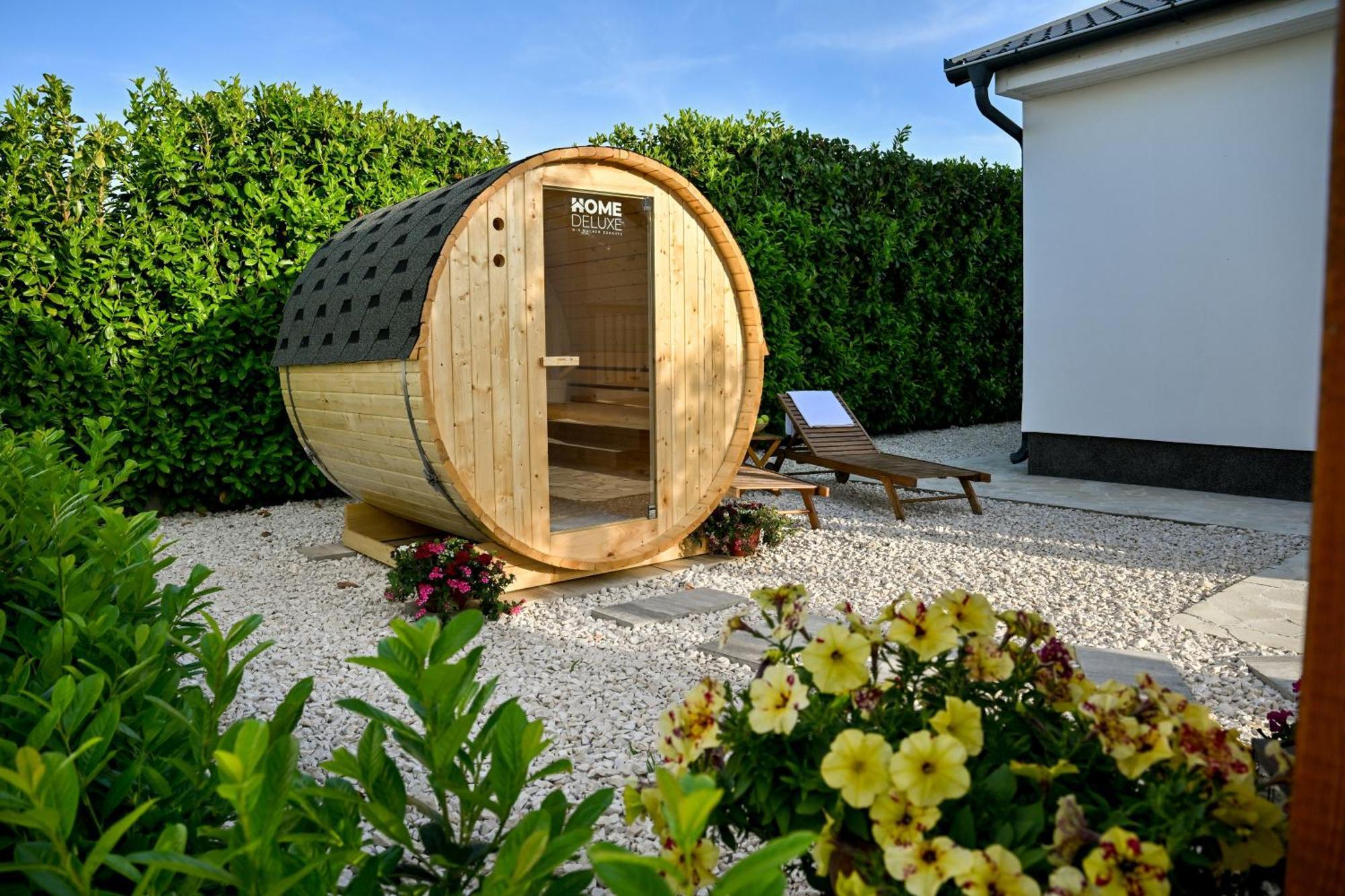 Galovac  Holiday Home Aprilis With Pool, Jacuzzi And Sauna מראה חיצוני תמונה