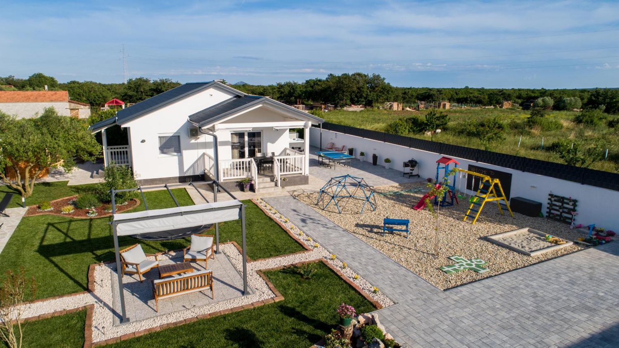 Galovac  Holiday Home Aprilis With Pool, Jacuzzi And Sauna מראה חיצוני תמונה